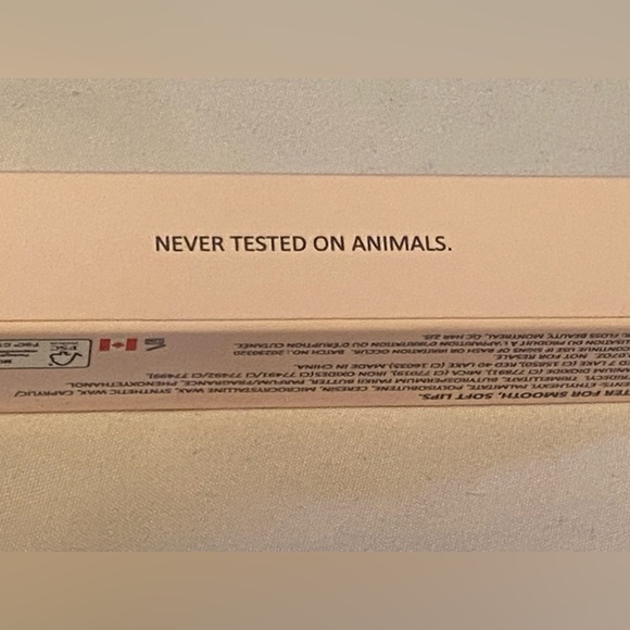 💄-Lip Advocate-💄 - Picture 7 of 7